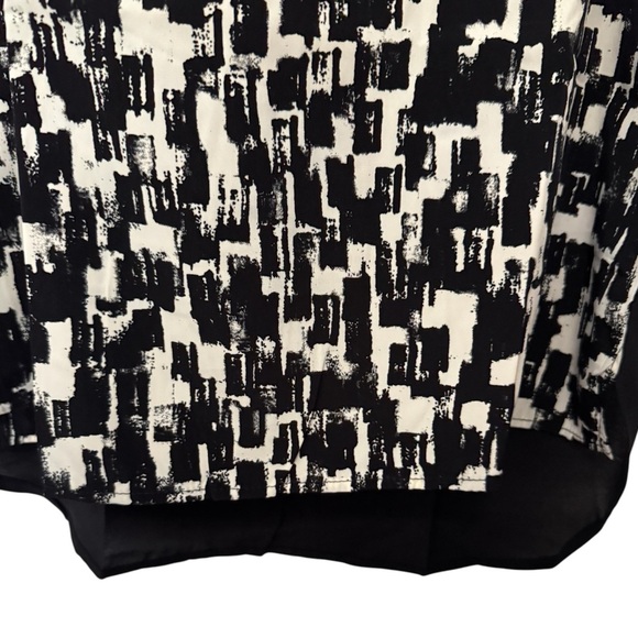 Three Eighty Two Sleeveless Black & White Abstract Print Dress – Size Small - Picture 3 of 5